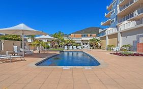 Breakwater Apartment 402